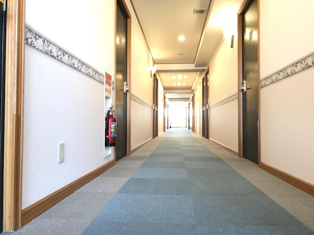 Toyoko Inn Yokohama Tsurumi Eki Higashi Guchi Dış mekan fotoğraf
