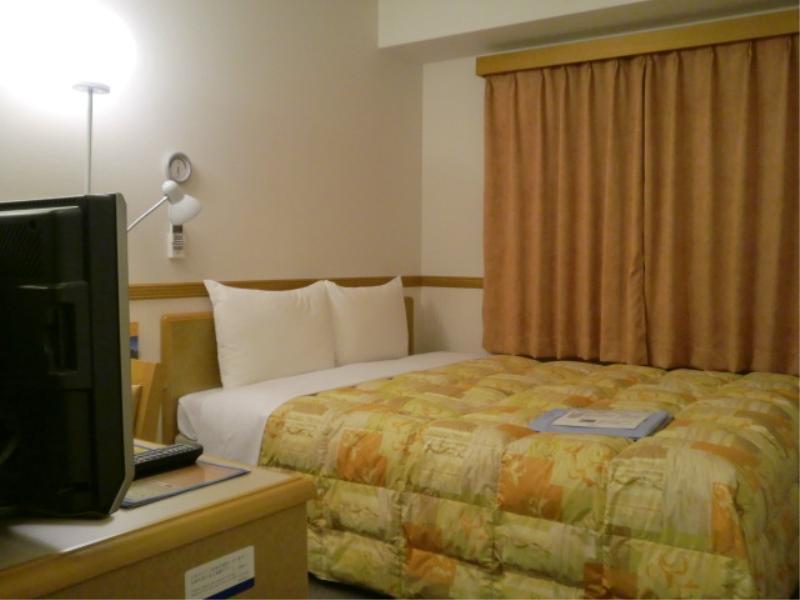 Toyoko Inn Yokohama Tsurumi Eki Higashi Guchi Dış mekan fotoğraf